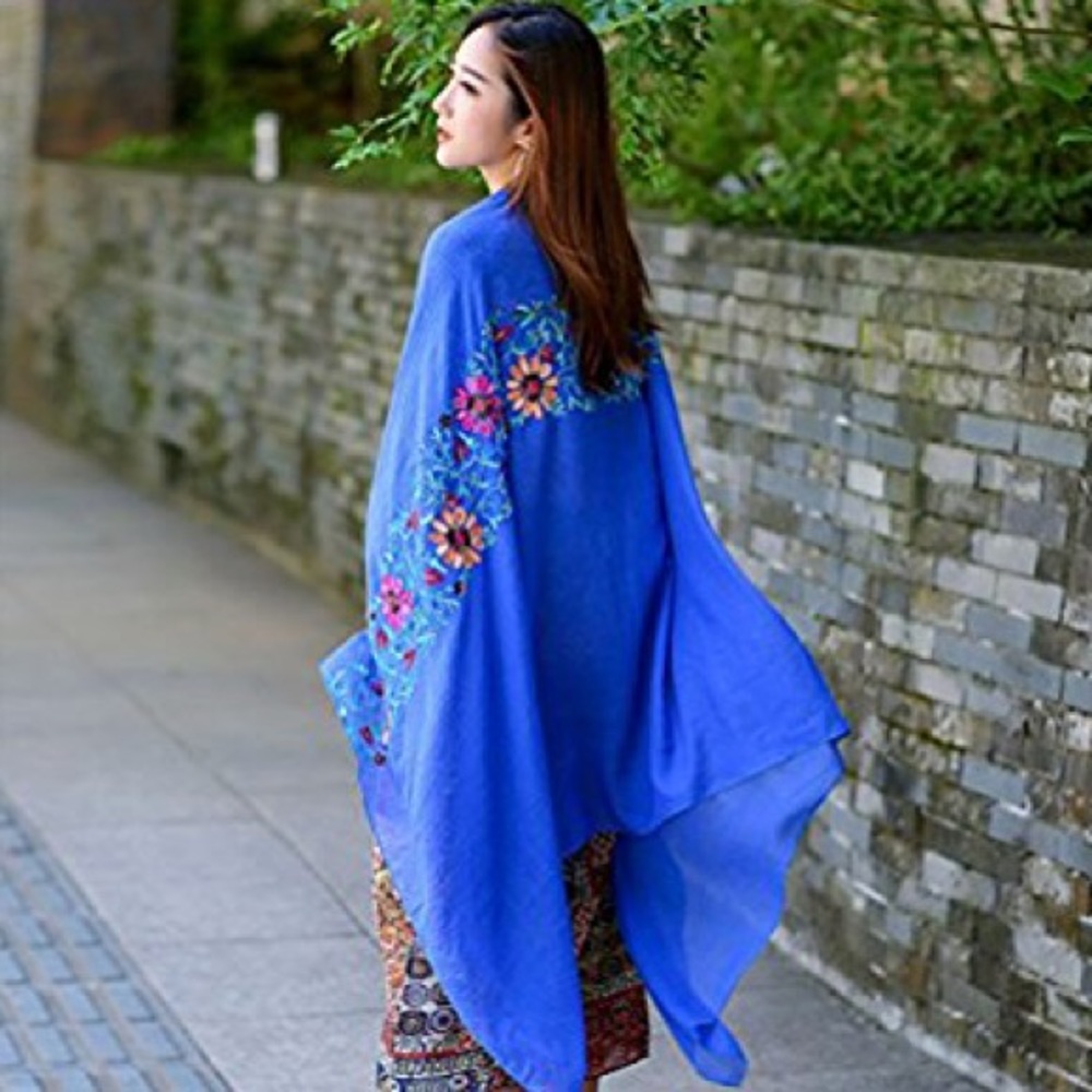 🔵Womens Summer Floral Embroidered Shawl🔵